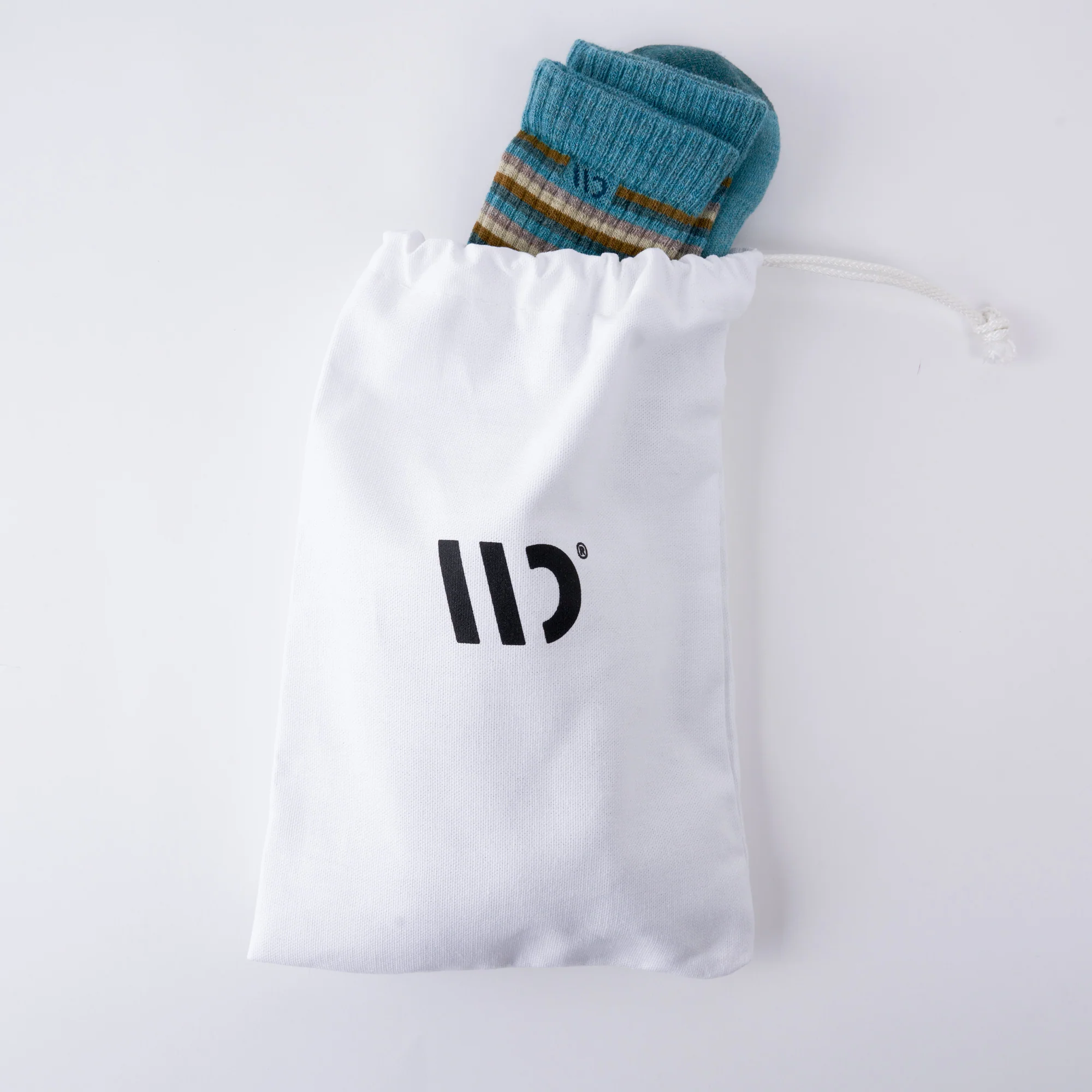 Wide Open Cloth Gift Bag - Image 3