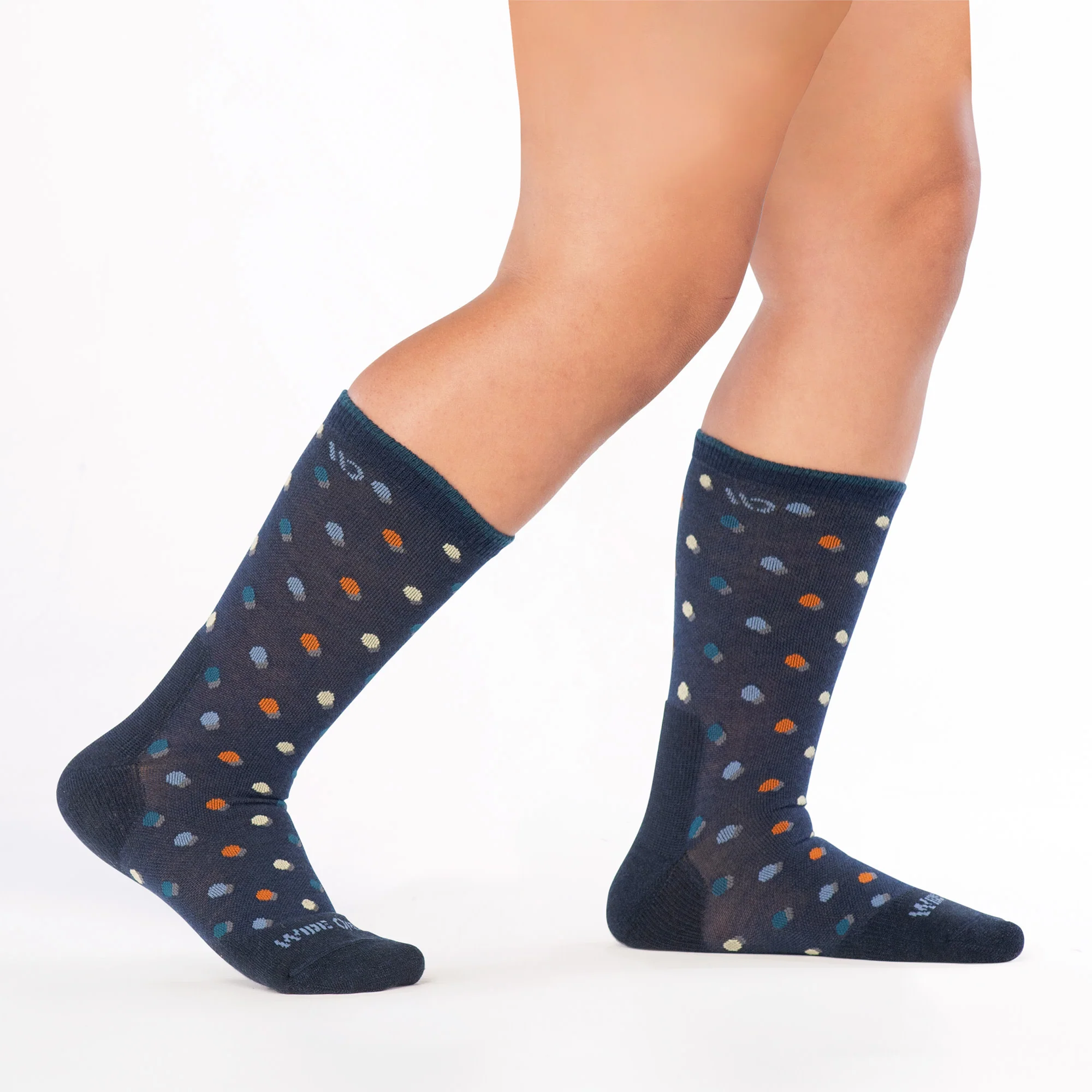 Men's On The Dot Cushioned Crew Socks - Image 8