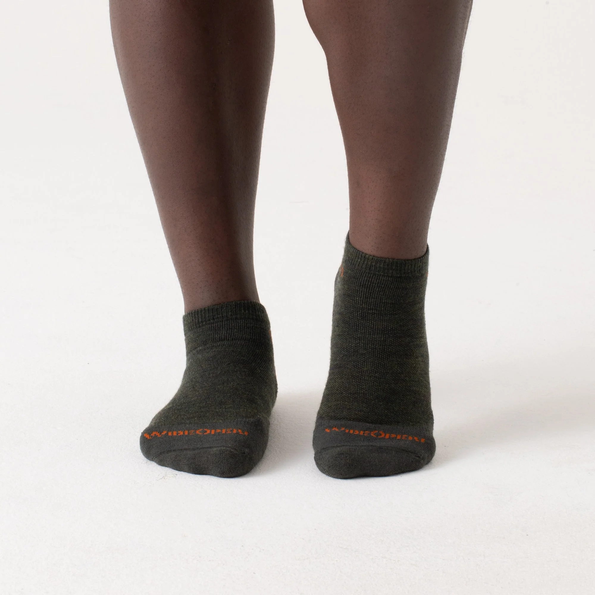 Men's Solid Cushioned Ankle 3-Pack - Image 10