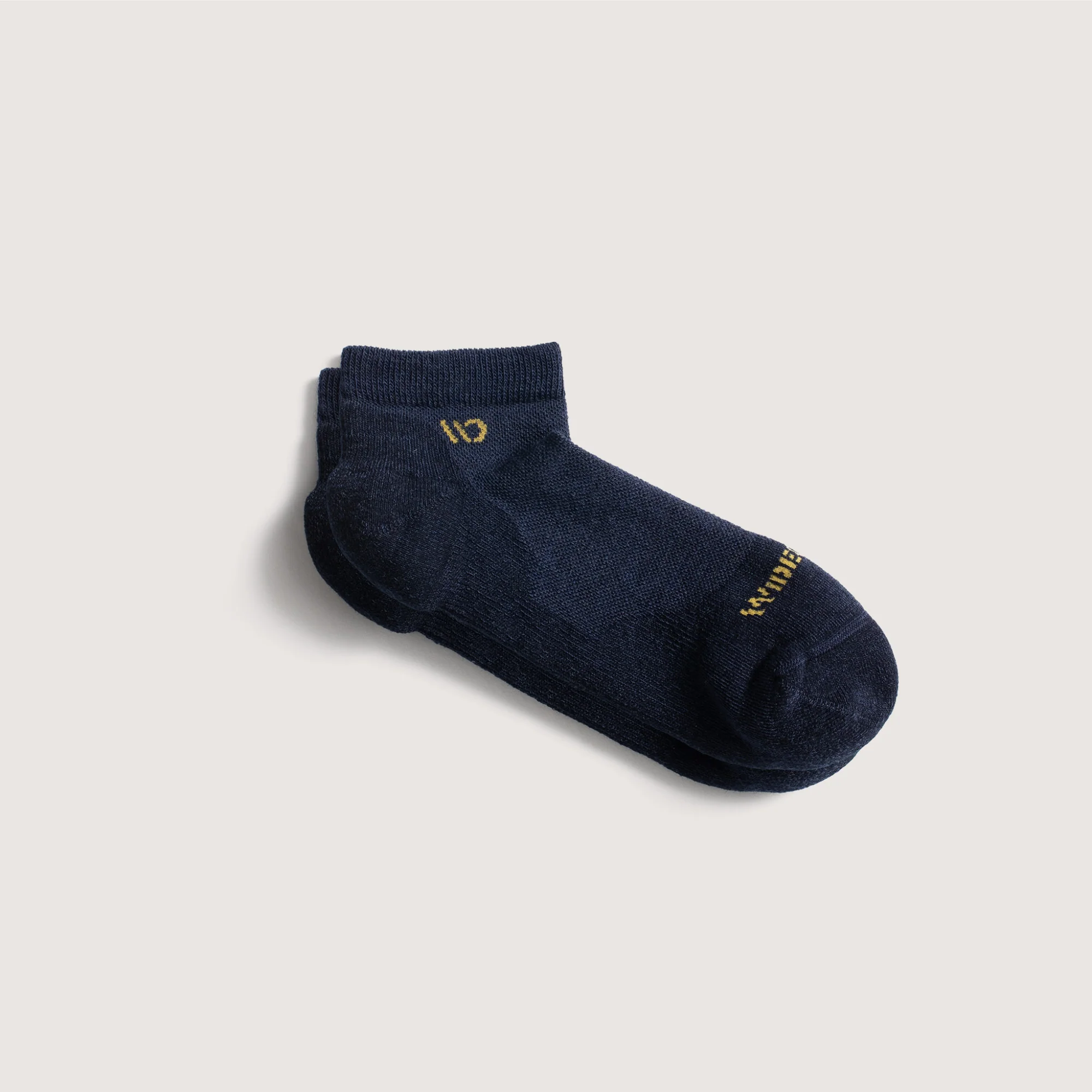 Men's Solid Cushioned Ankle Socks - Image 15