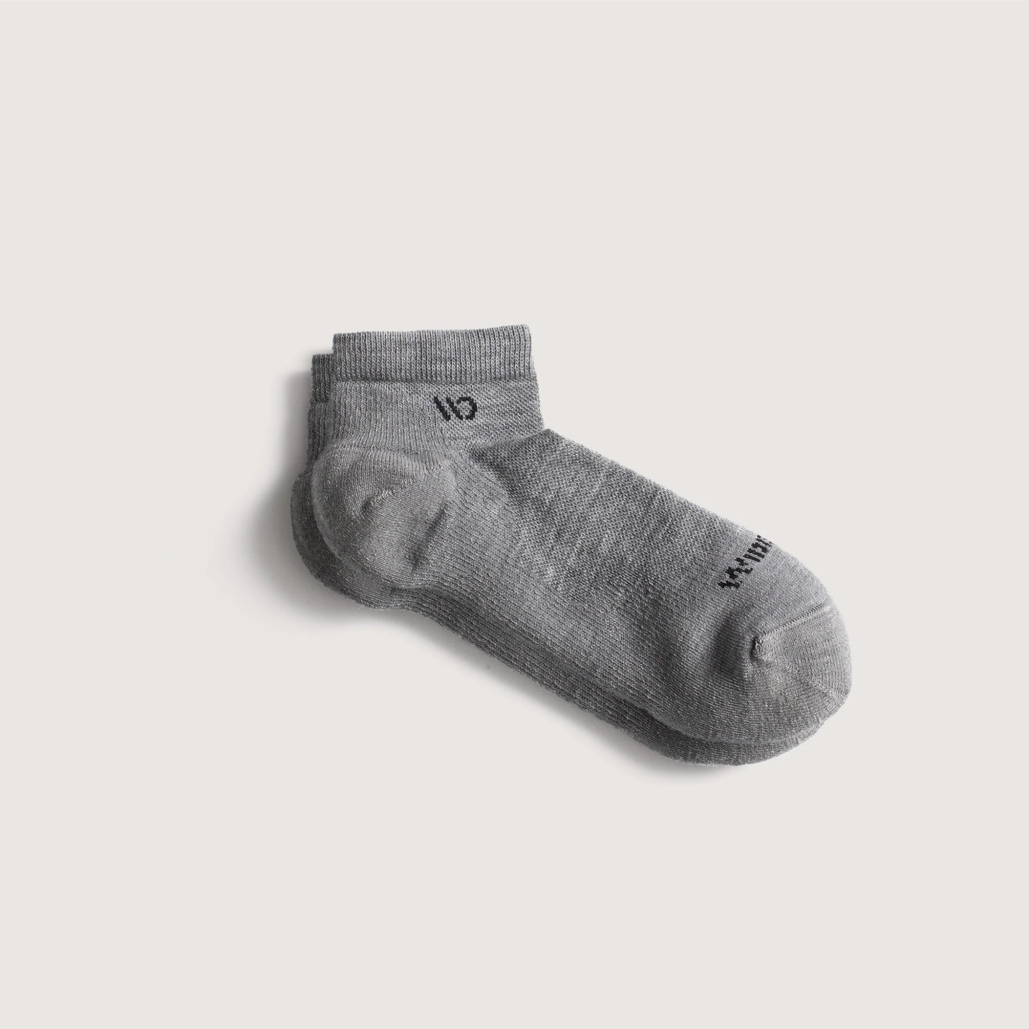Men's Solid Cushioned Ankle Socks - Image 25