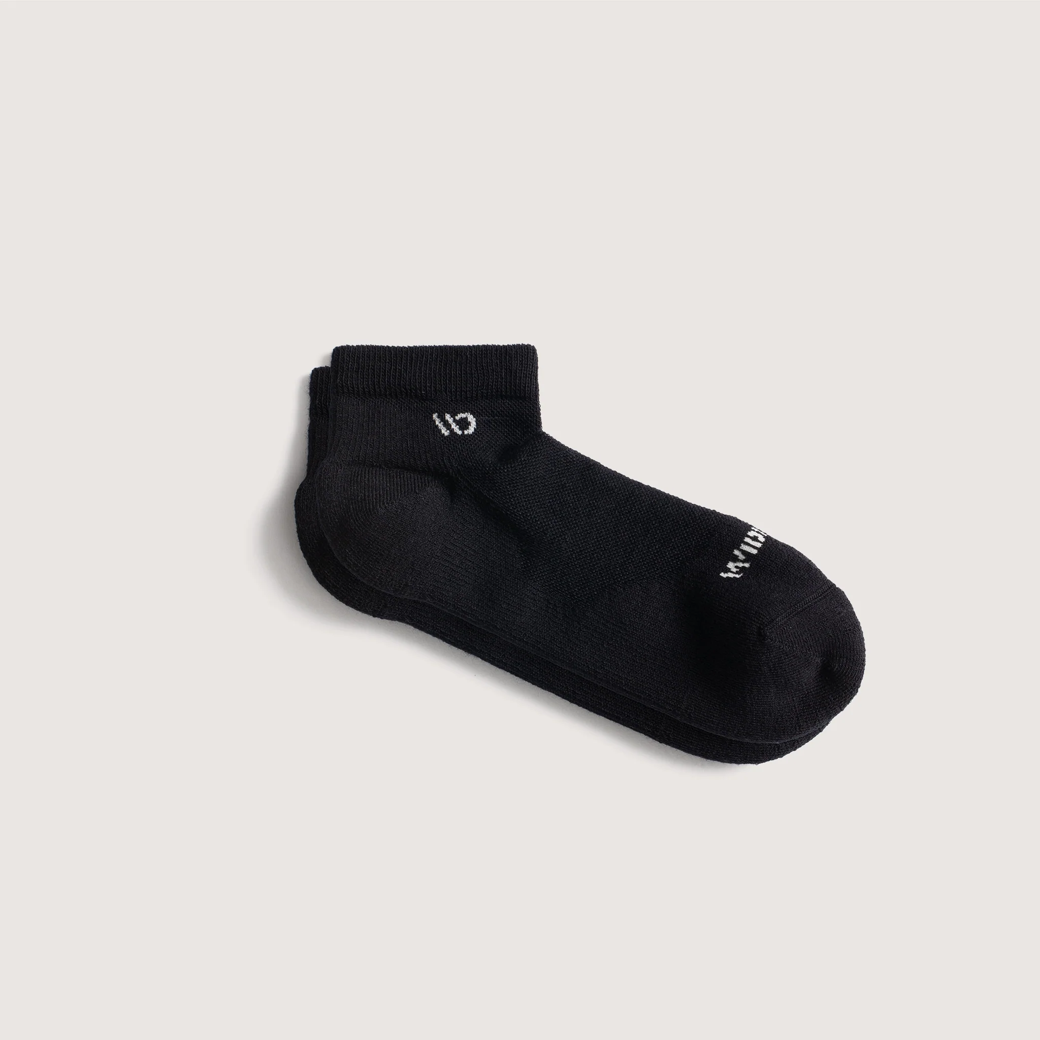 Men's Solid Cushioned Ankle Socks - Image 30