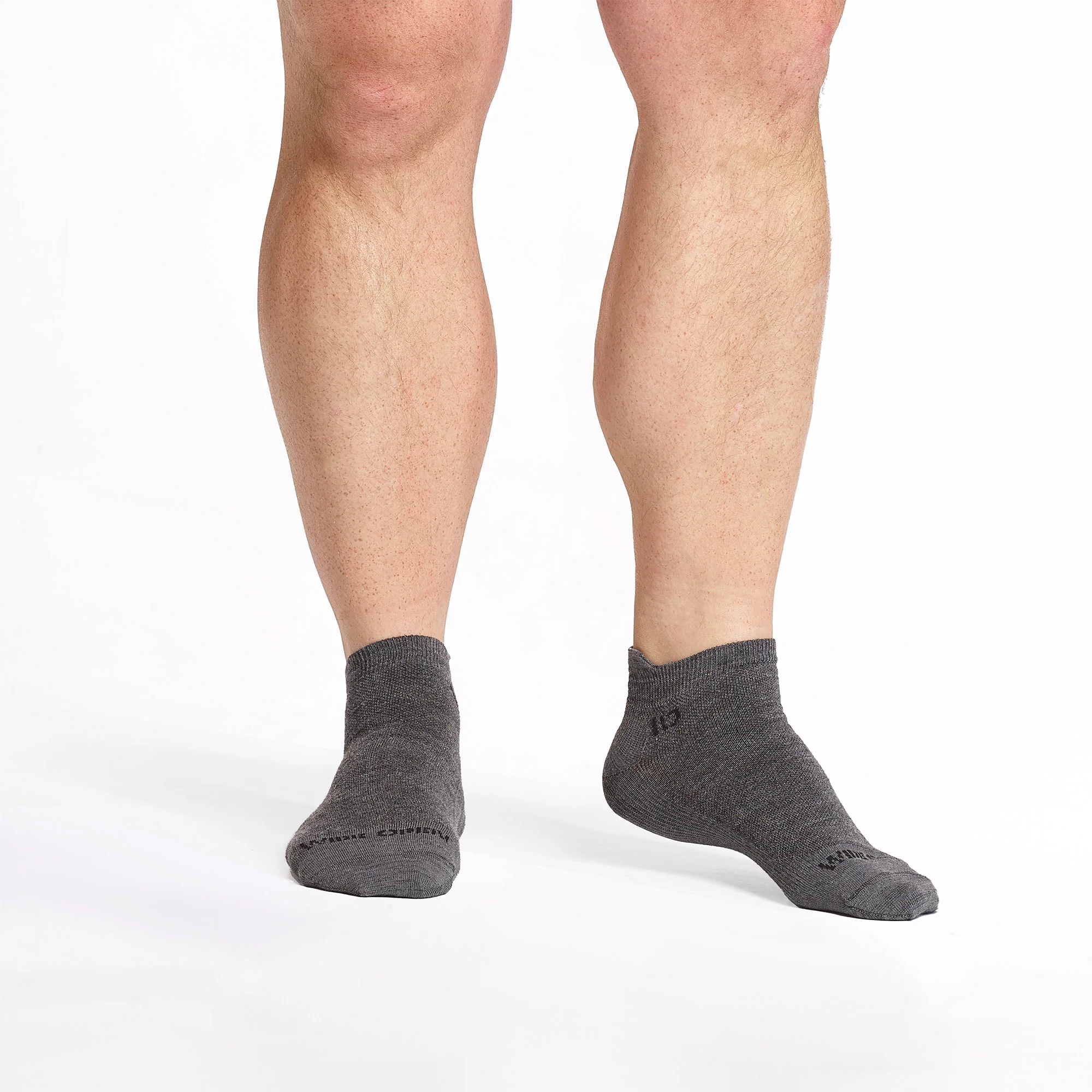 Men's Solid Lightweight Ankle Socks - Image 12