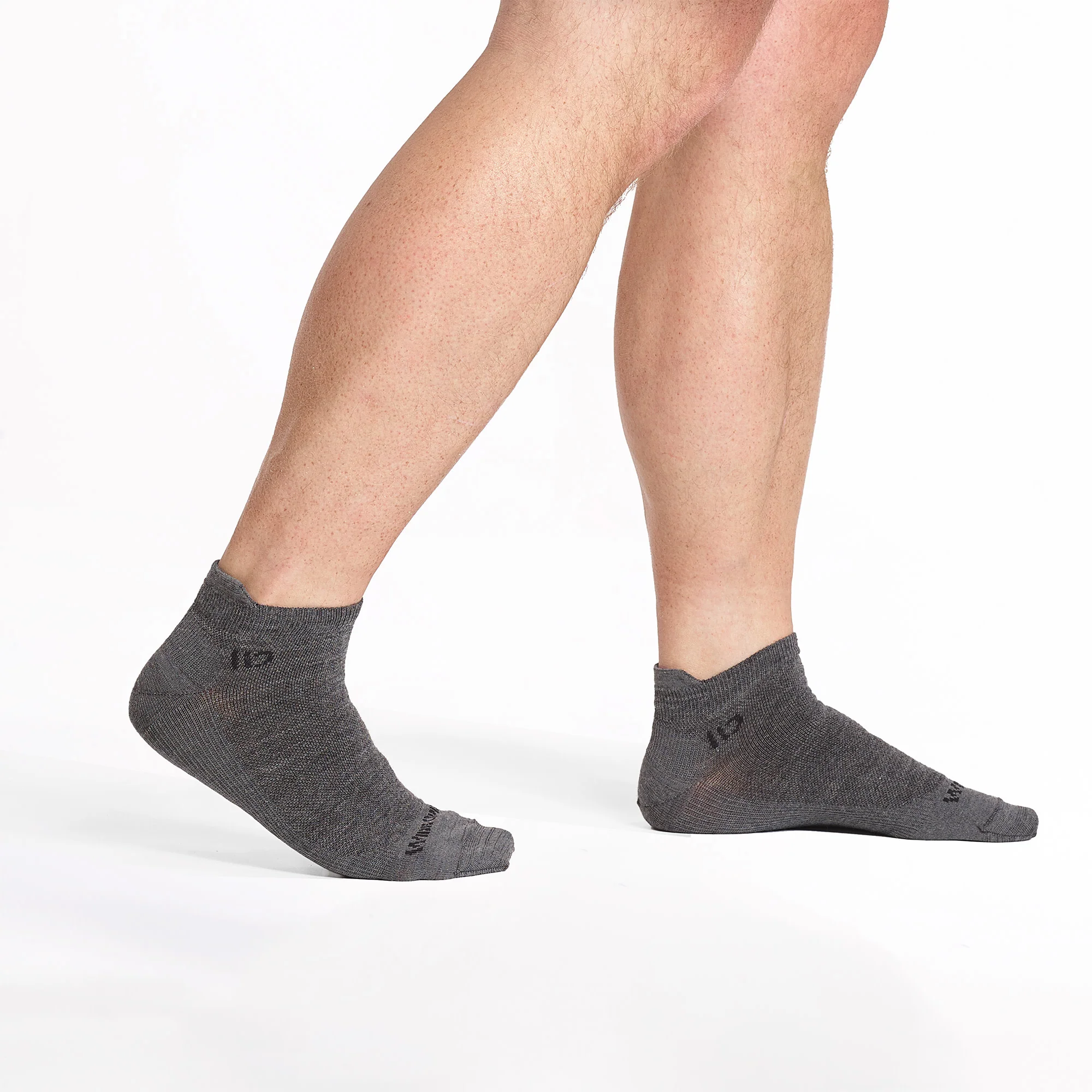 Men's Solid Lightweight Ankle Socks - Image 13