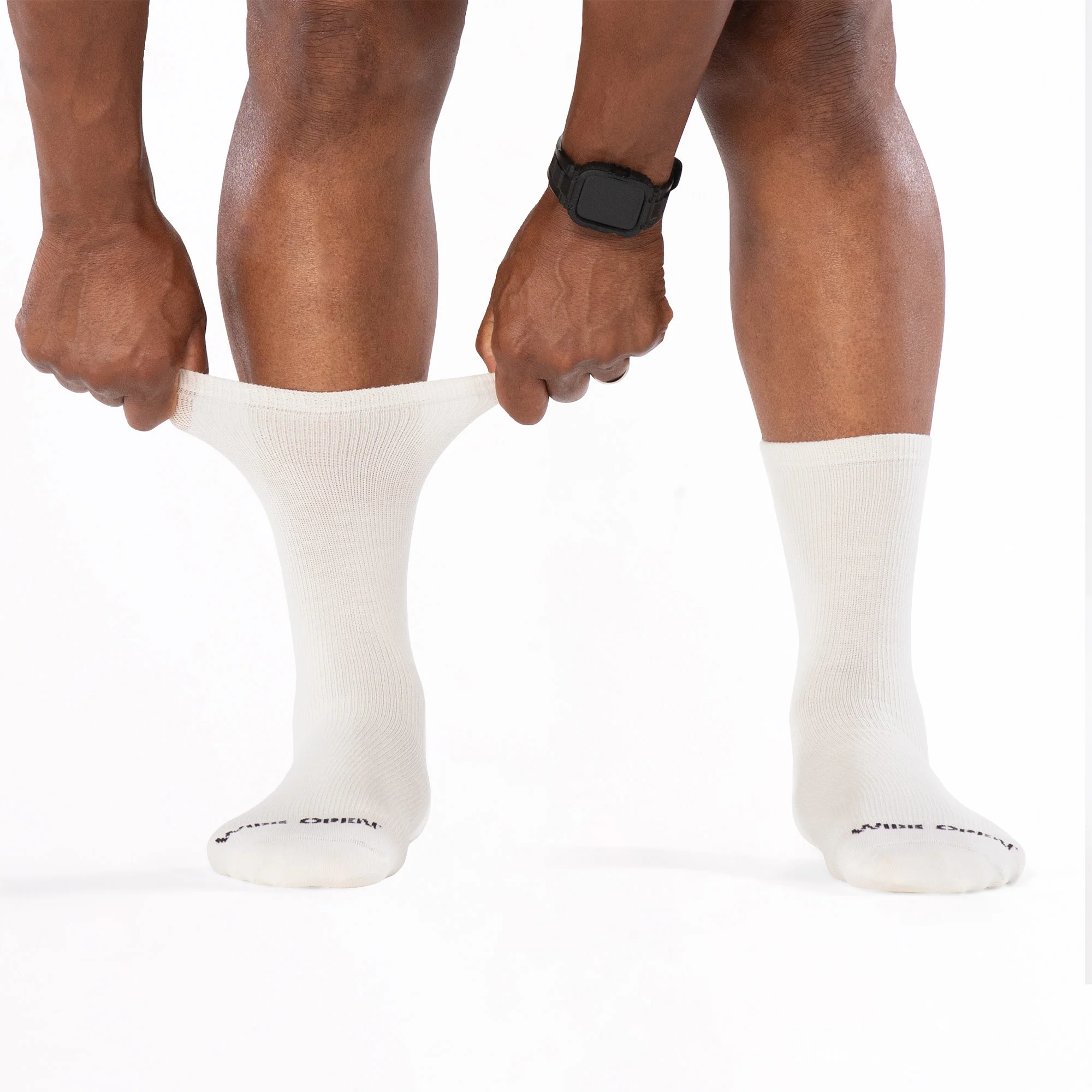 Men's Solid Lightweight Crew Socks - Image 11