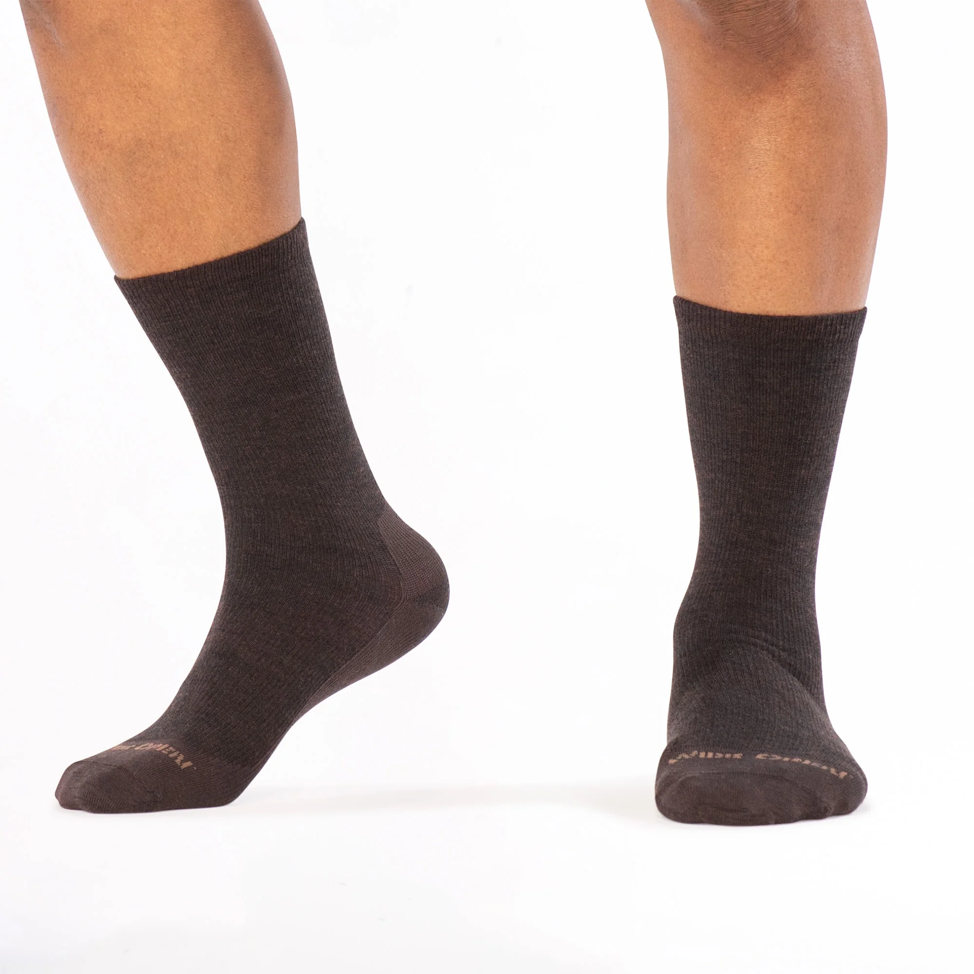 Men's Solid Lightweight Crew Socks - Image 17