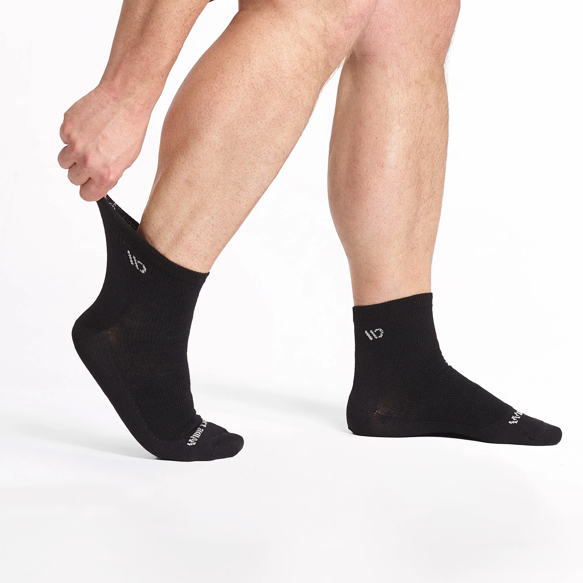 Men's Solid Lightweight Quarter Socks - Image 13