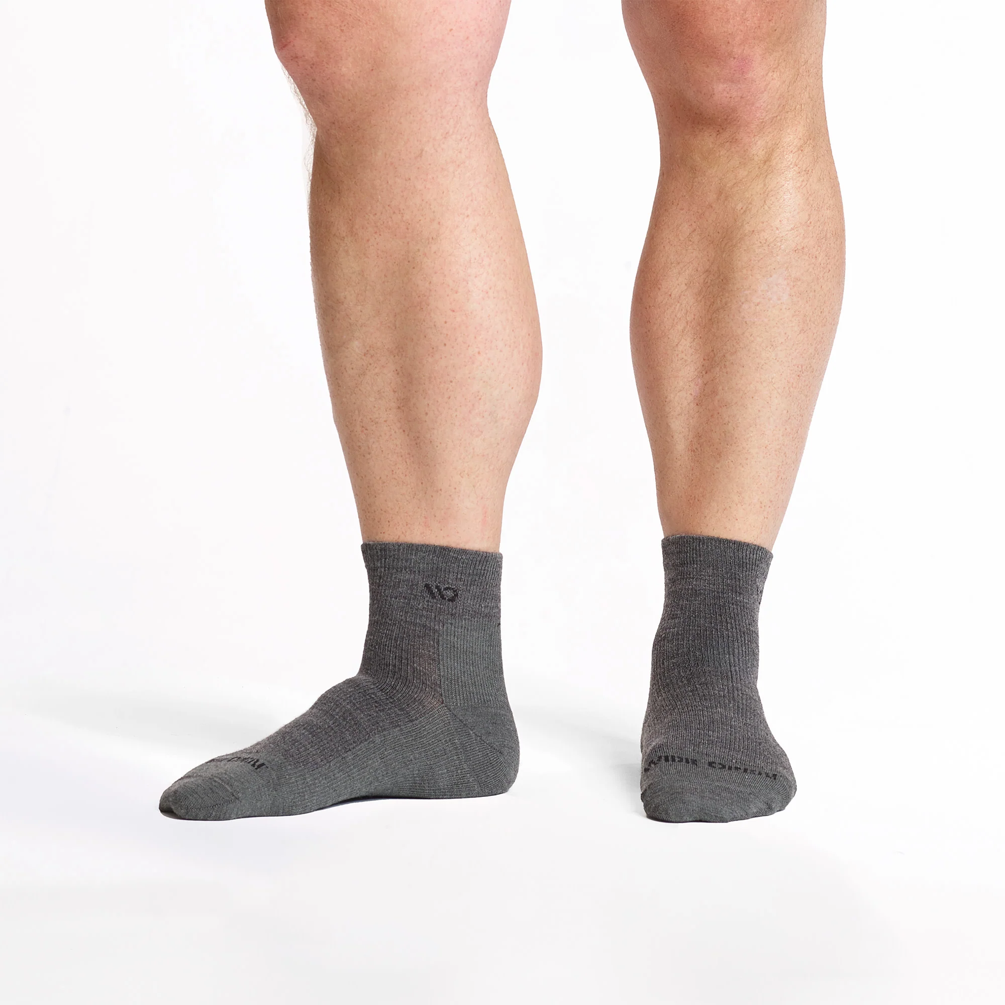 Men's Solid Lightweight Quarter Socks - Image 6