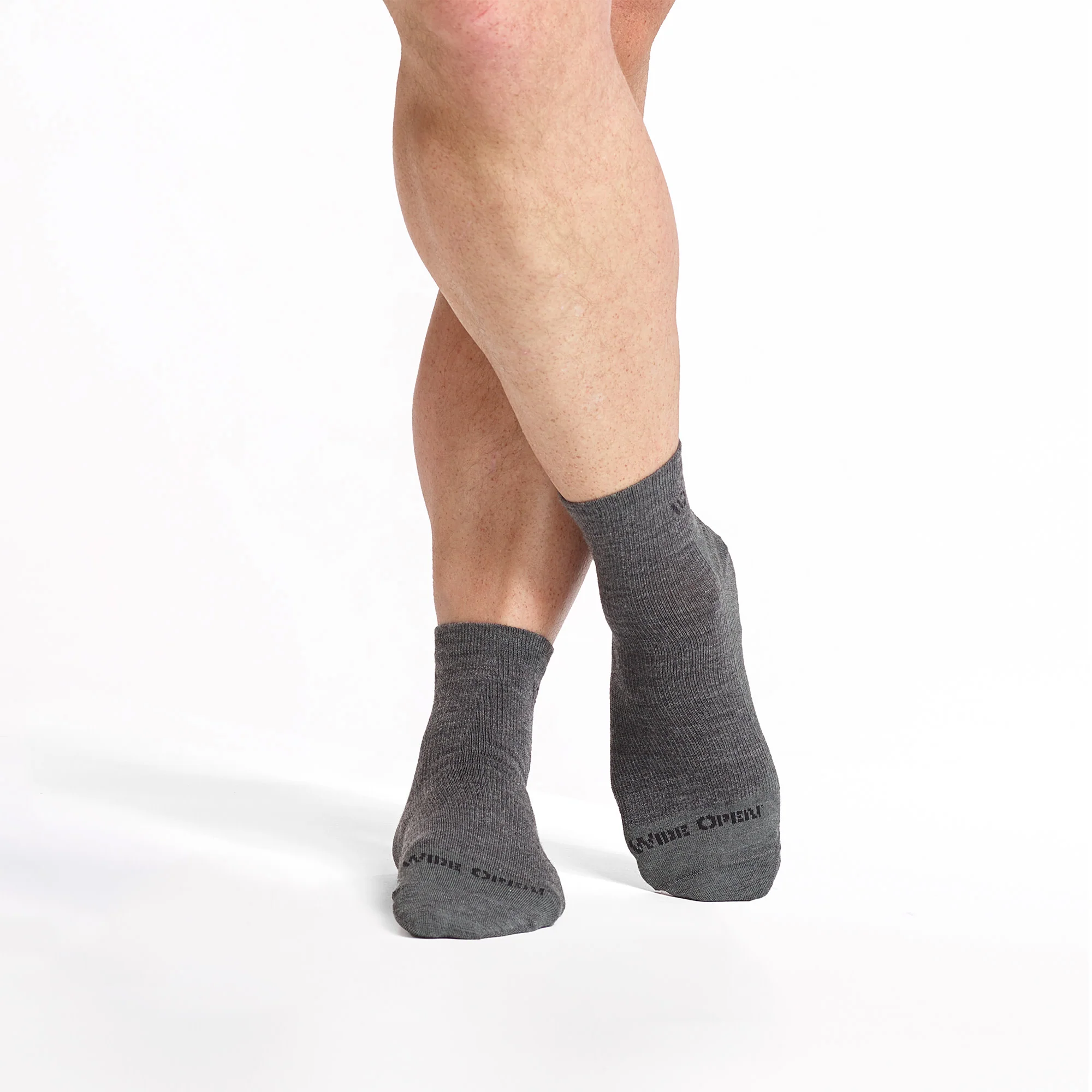 Men's Solid Lightweight Quarter Socks - Image 7