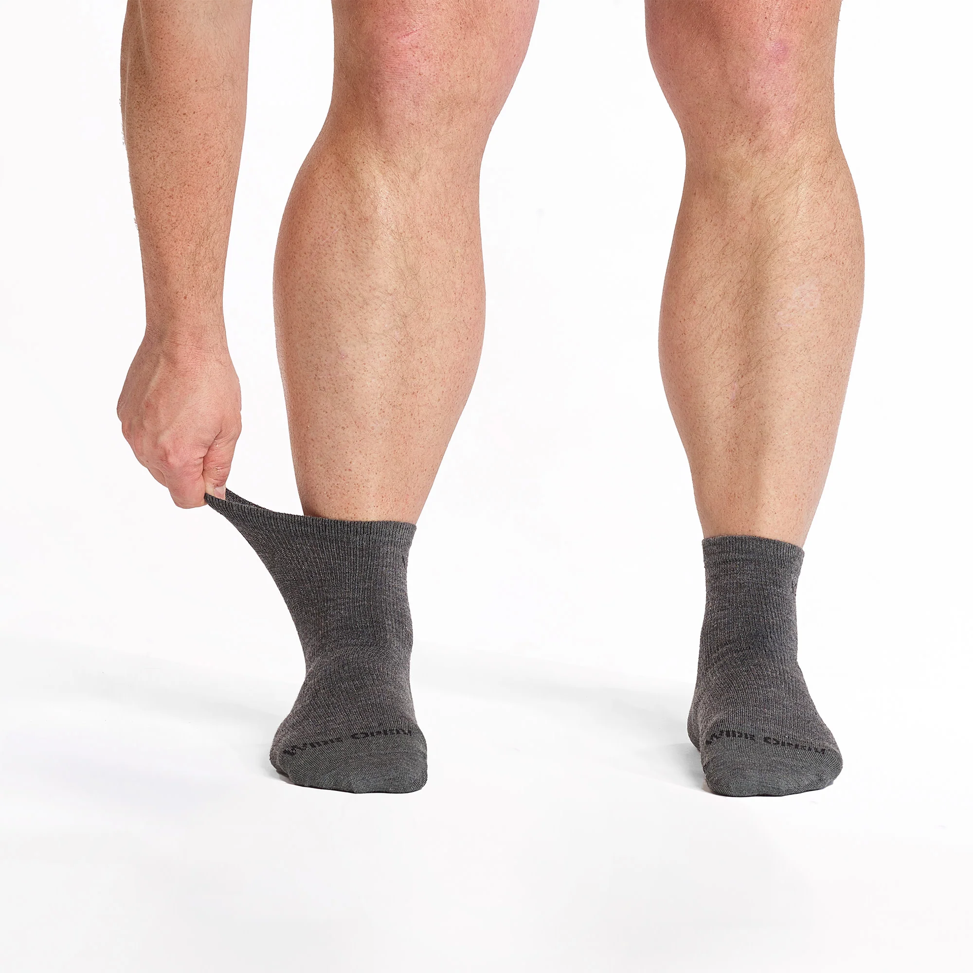 Men's Solid Lightweight Quarter Socks - Image 9