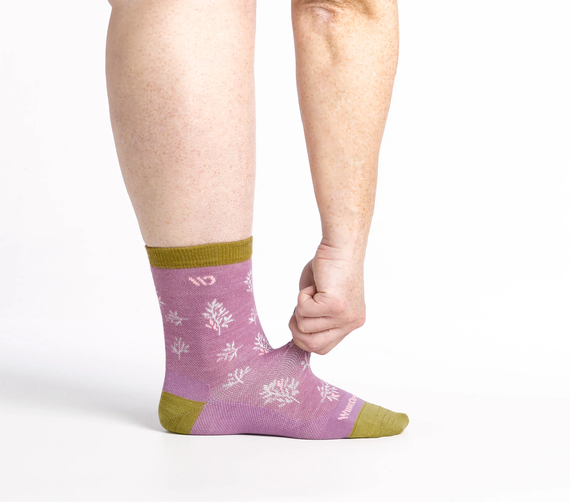 Women's Foliage No Cushion Micro Crew Socks - Image 4