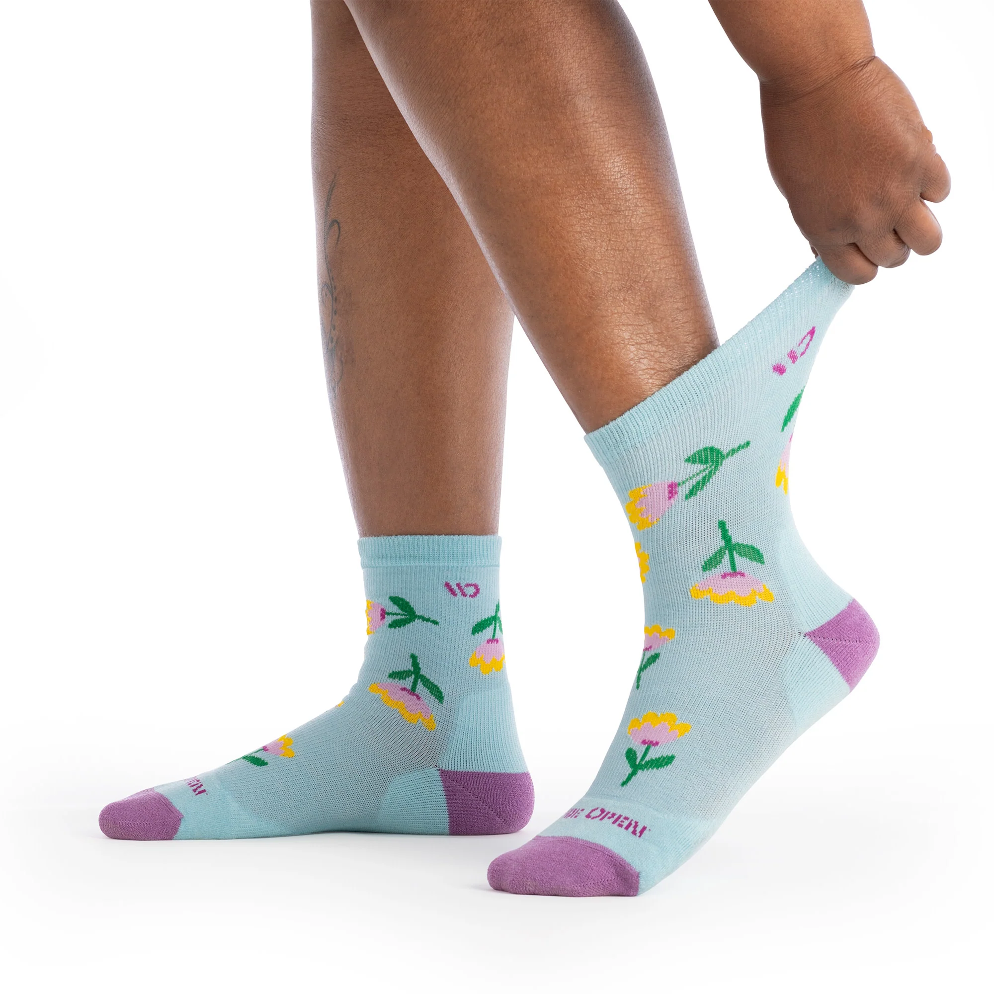 Women's Full Bloom Cushioned Micro Crew Socks - Image 7