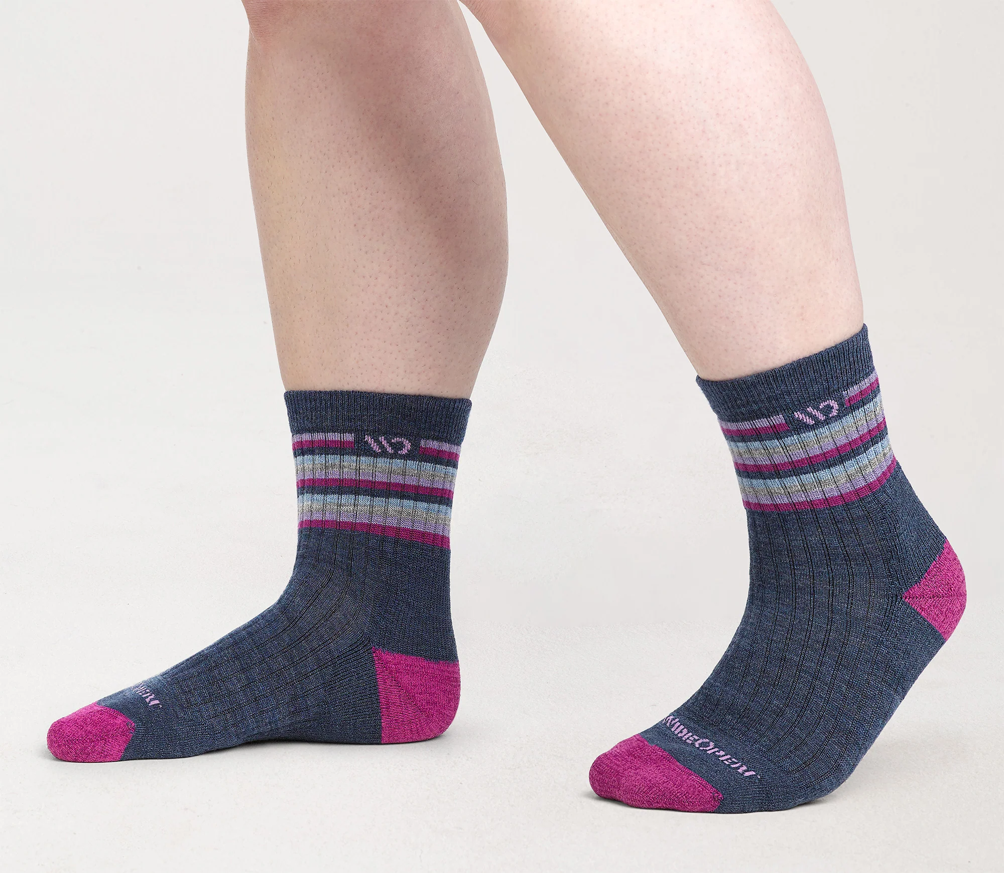 Women's Multi Stripe Cushioned Micro Crew 4-Pack - Image 4
