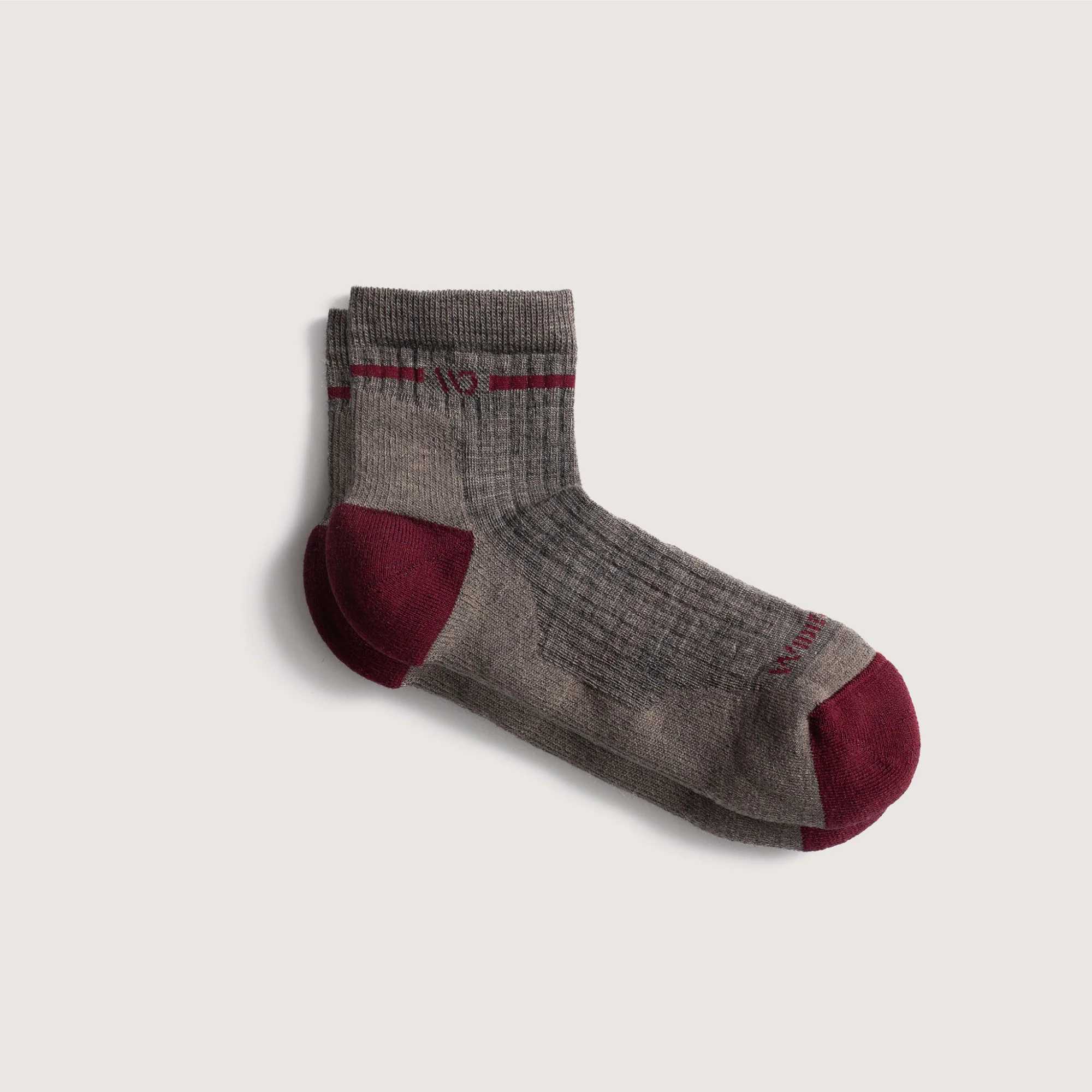 Women's Single Stripe Cushioned Quarter Socks - Image 30