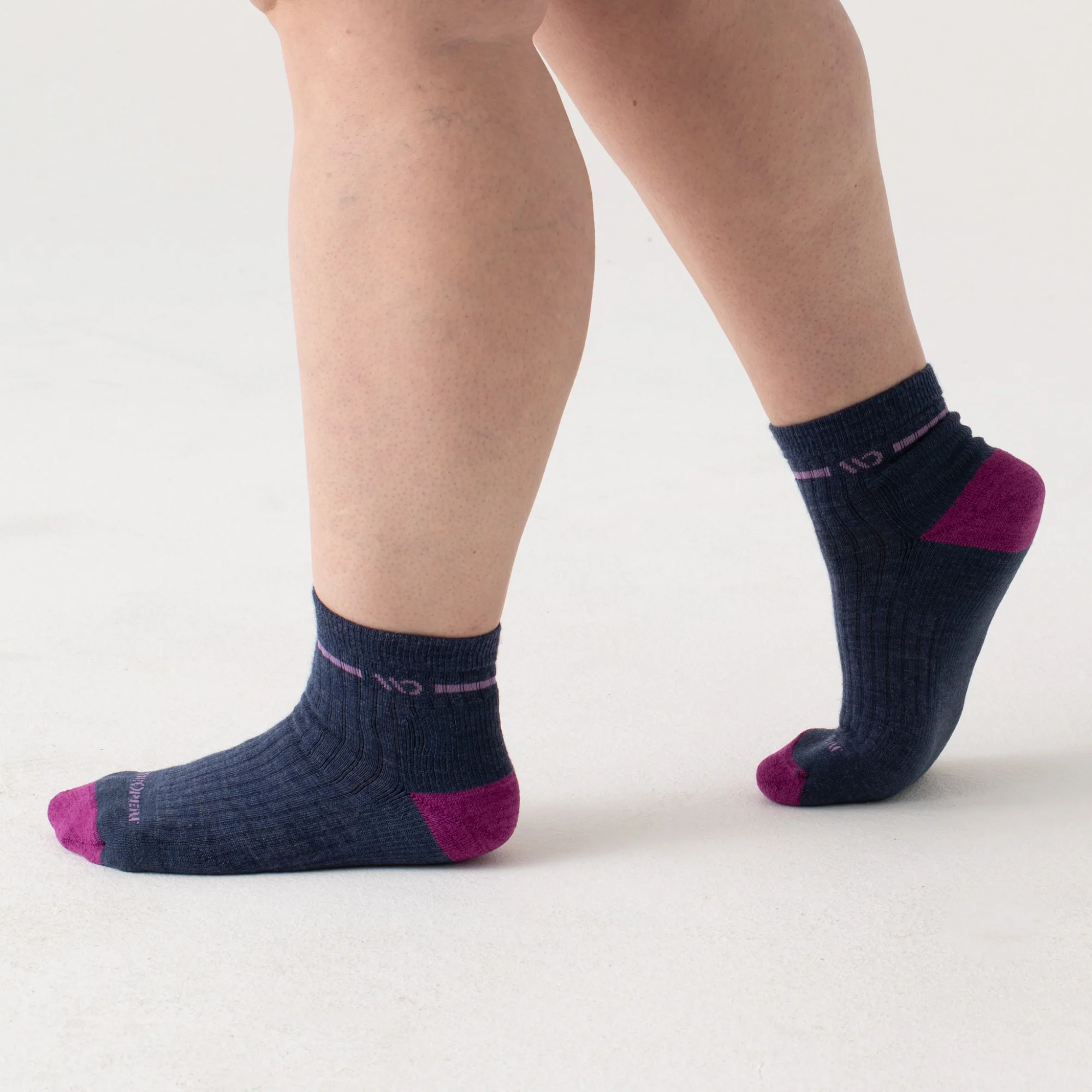 Women's Single Stripe Cushioned Quarter Socks - Image 19