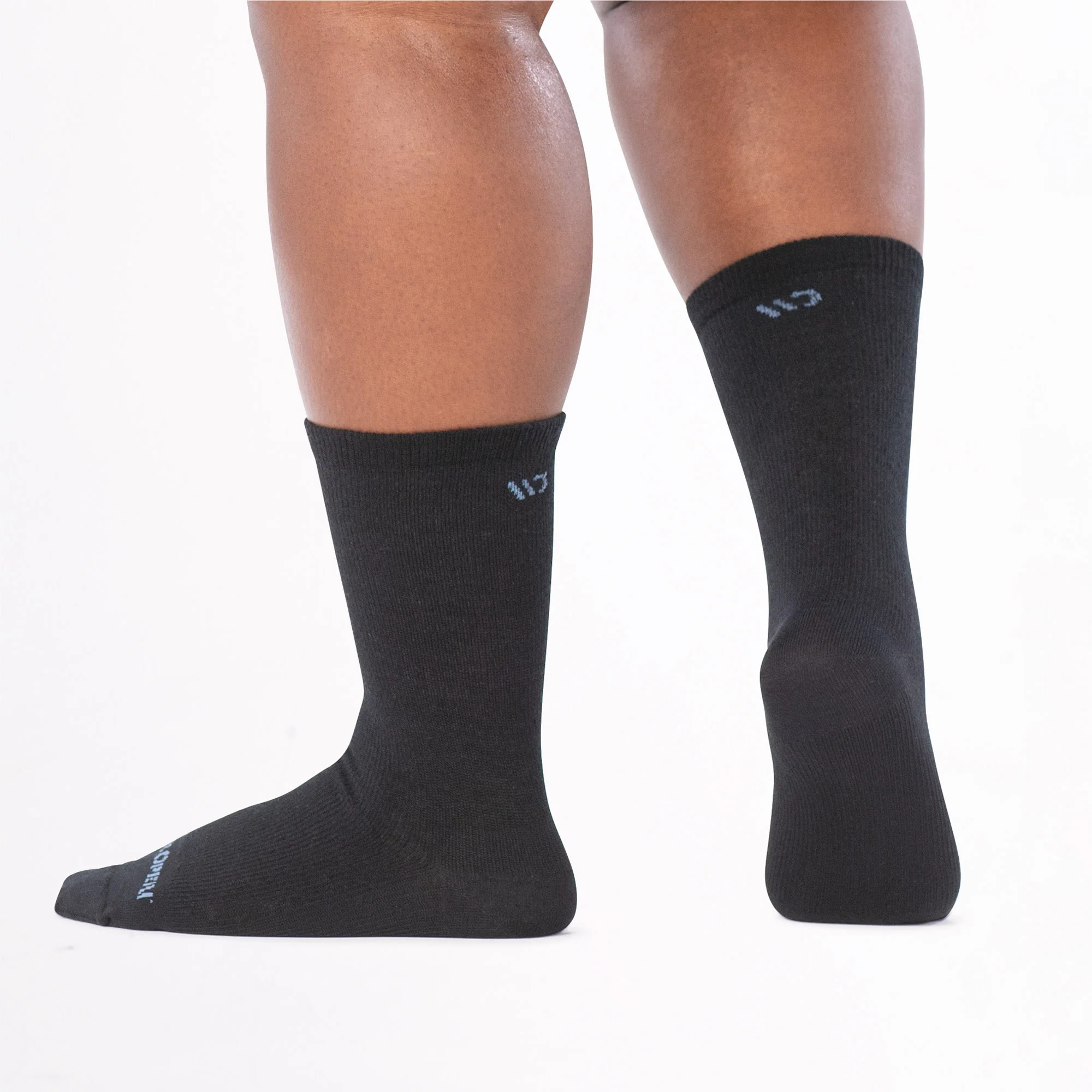Women's Solid Basic Lightweight Crew Socks - Image 6