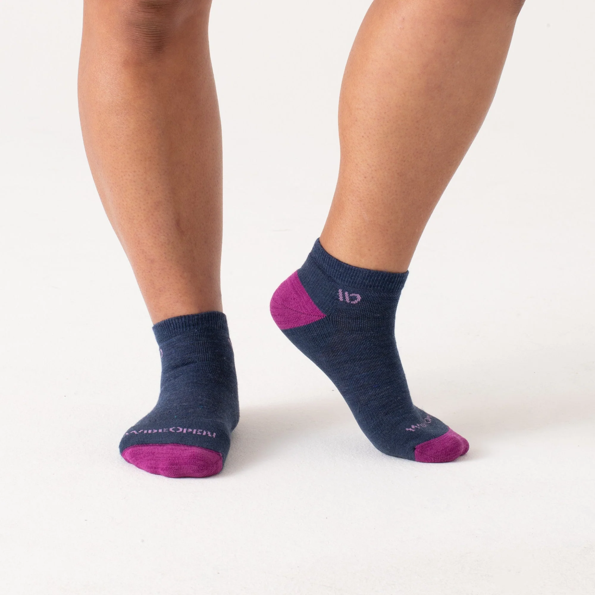 Women's Solid Cushioned Ankle 3-Pack - Image 10