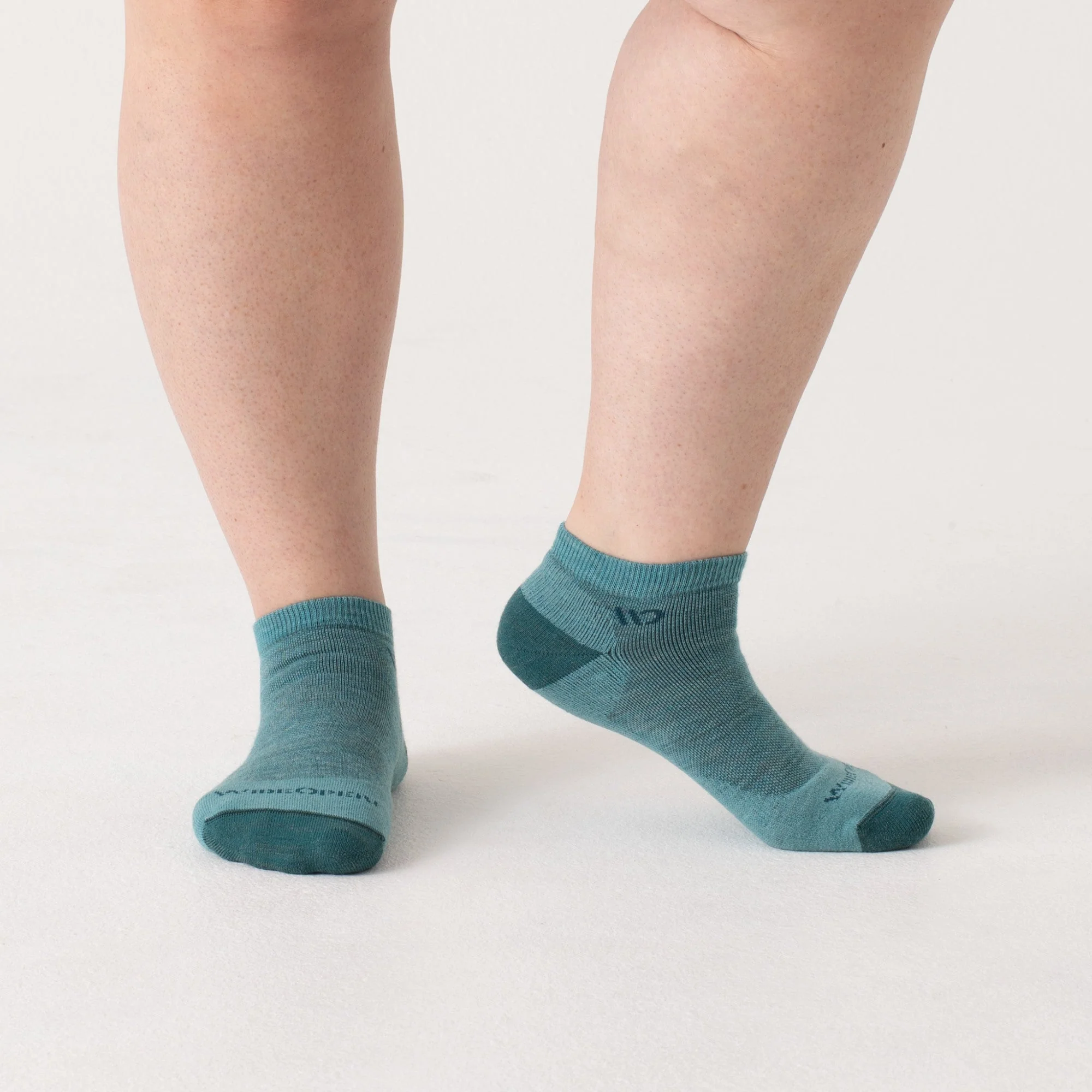 Women's Solid Cushioned Ankle 3-Pack - Image 15