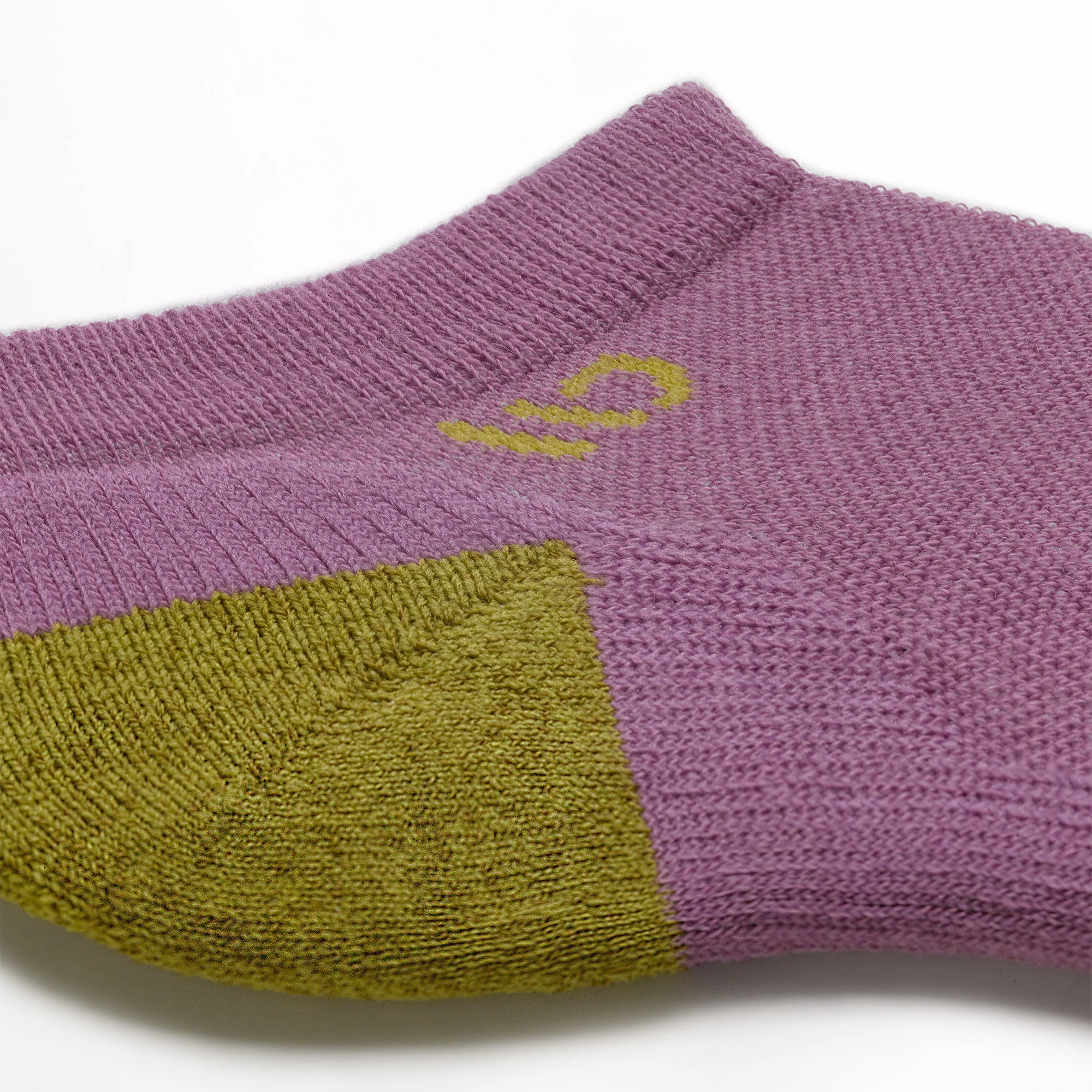Women's Solid Cushioned Ankle Socks - Image 7