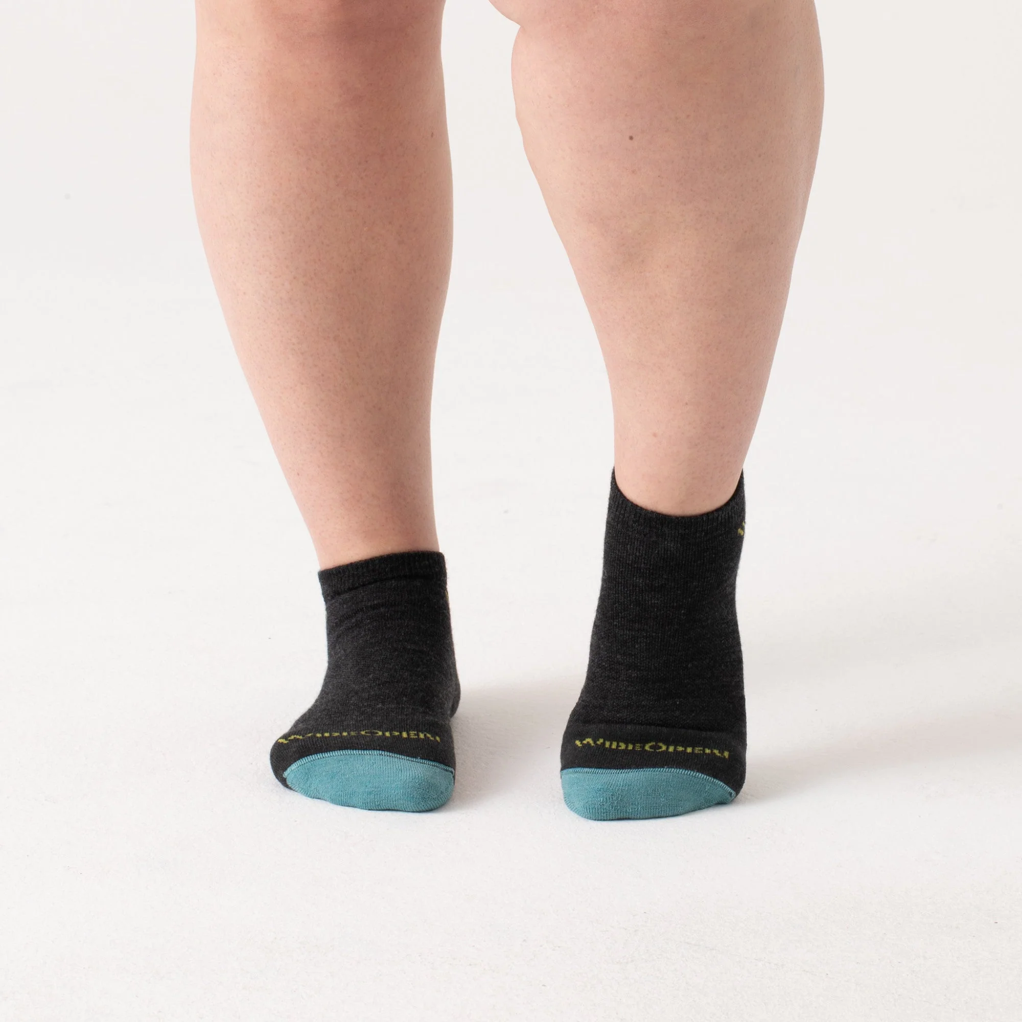 Women's Solid Cushioned Ankle 3-Pack - Image 5