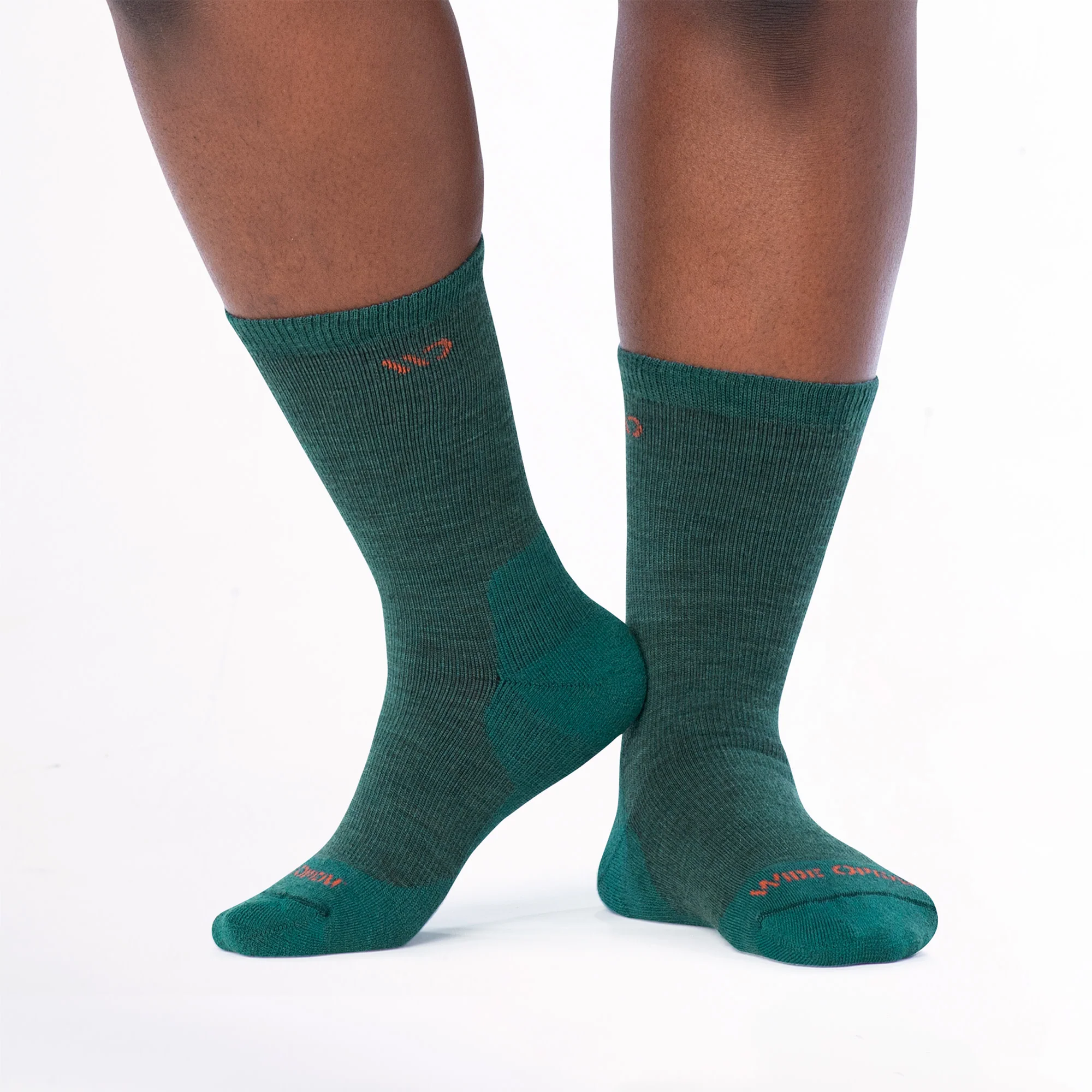 Women's Solid Cushioned Crew Socks - Image 24