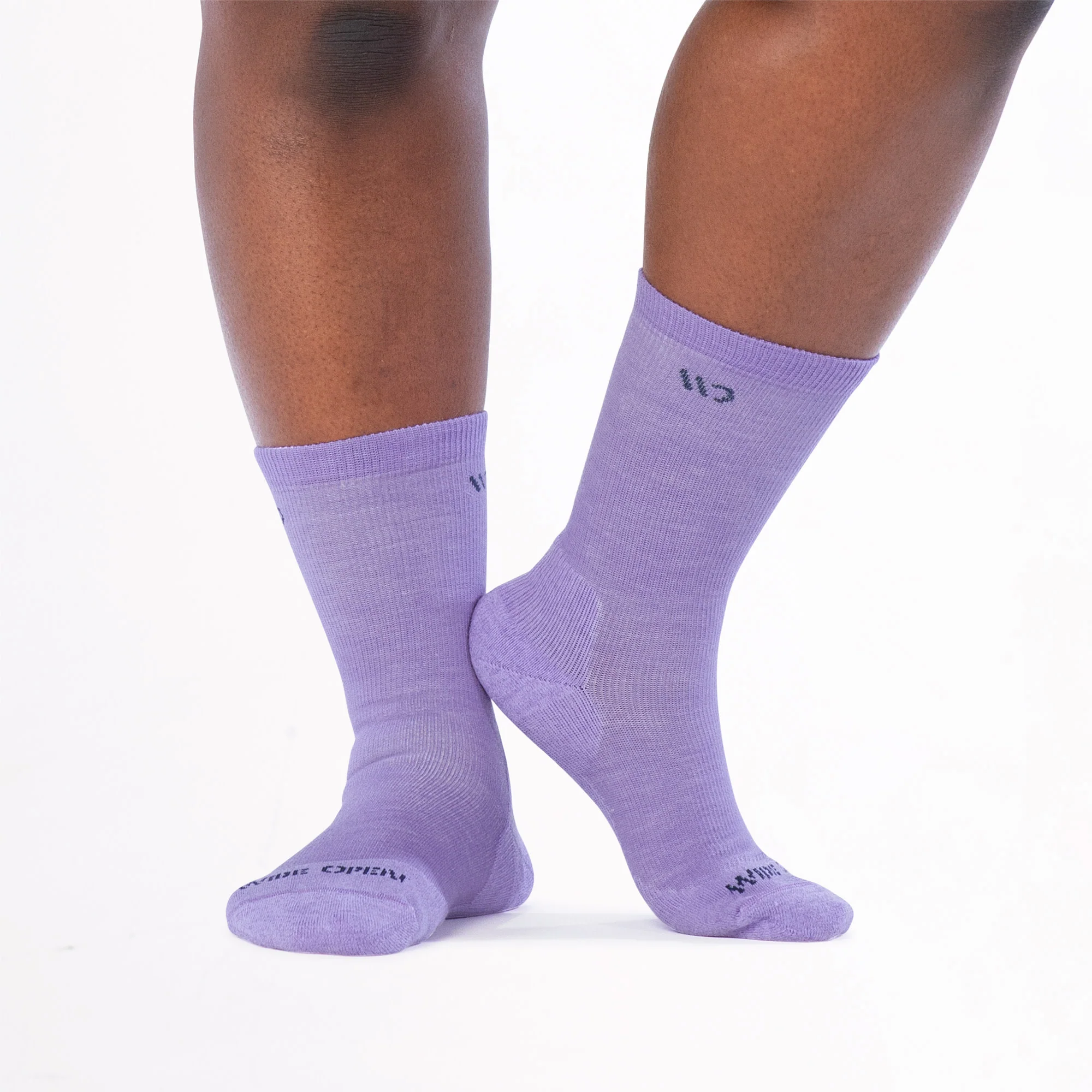 Women's Solid Cushioned Crew Socks - Image 30