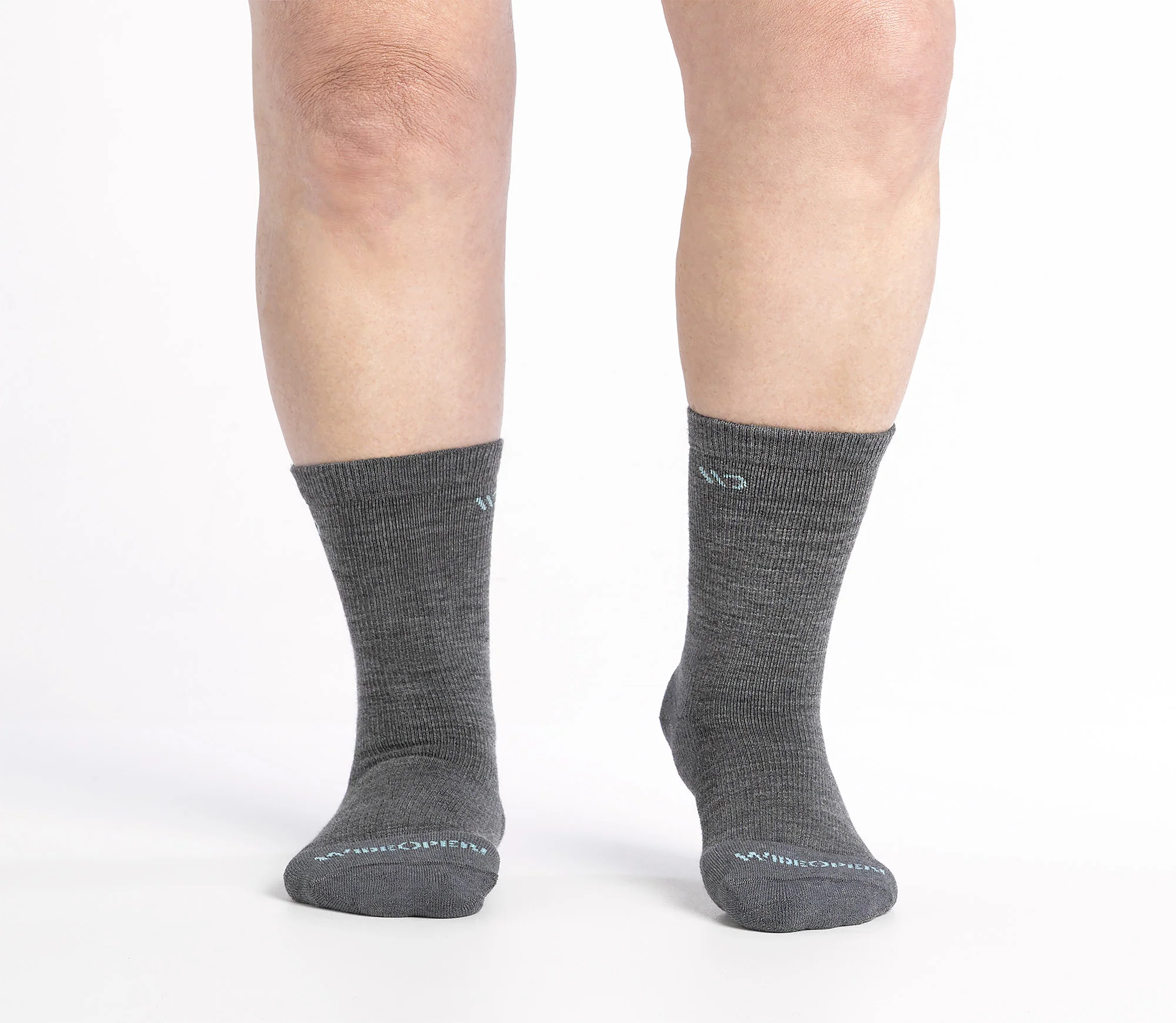Women's Solid Cushioned Crew Socks - Image 6