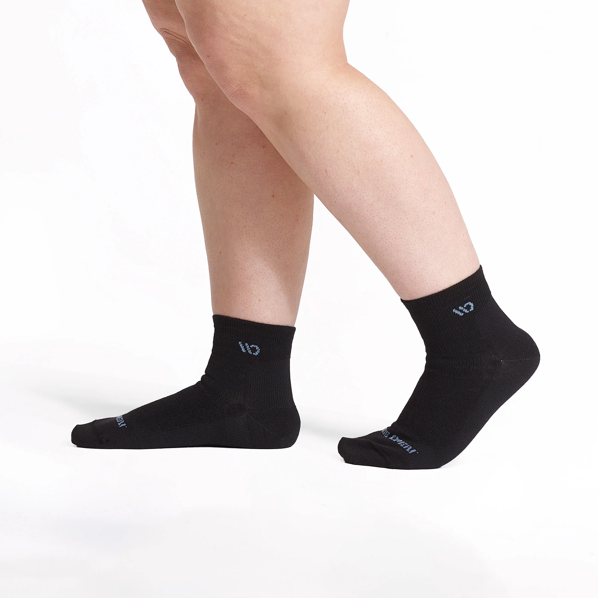 Women's Solid Lightweight Quarter Socks - Image 8